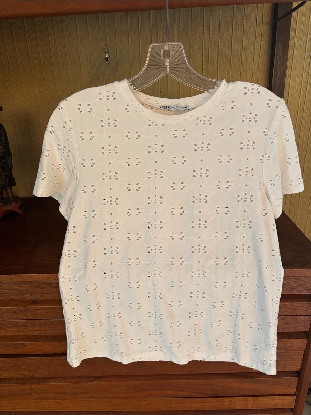 Zara White Eyelet Short Sleeve Crewneck Tee